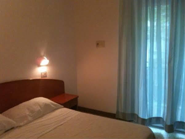 Hotel Tv ริมินี ภายนอก รูปภาพ